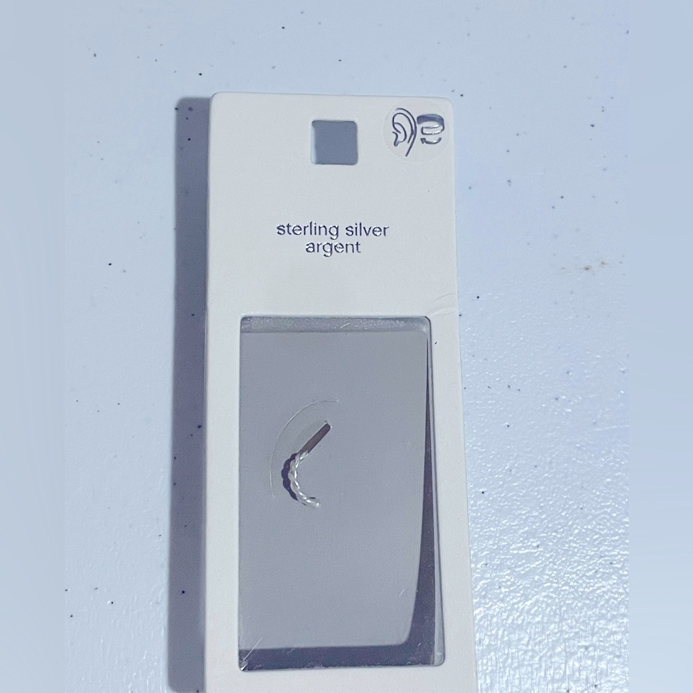Silver OldNavy Cuff Earring